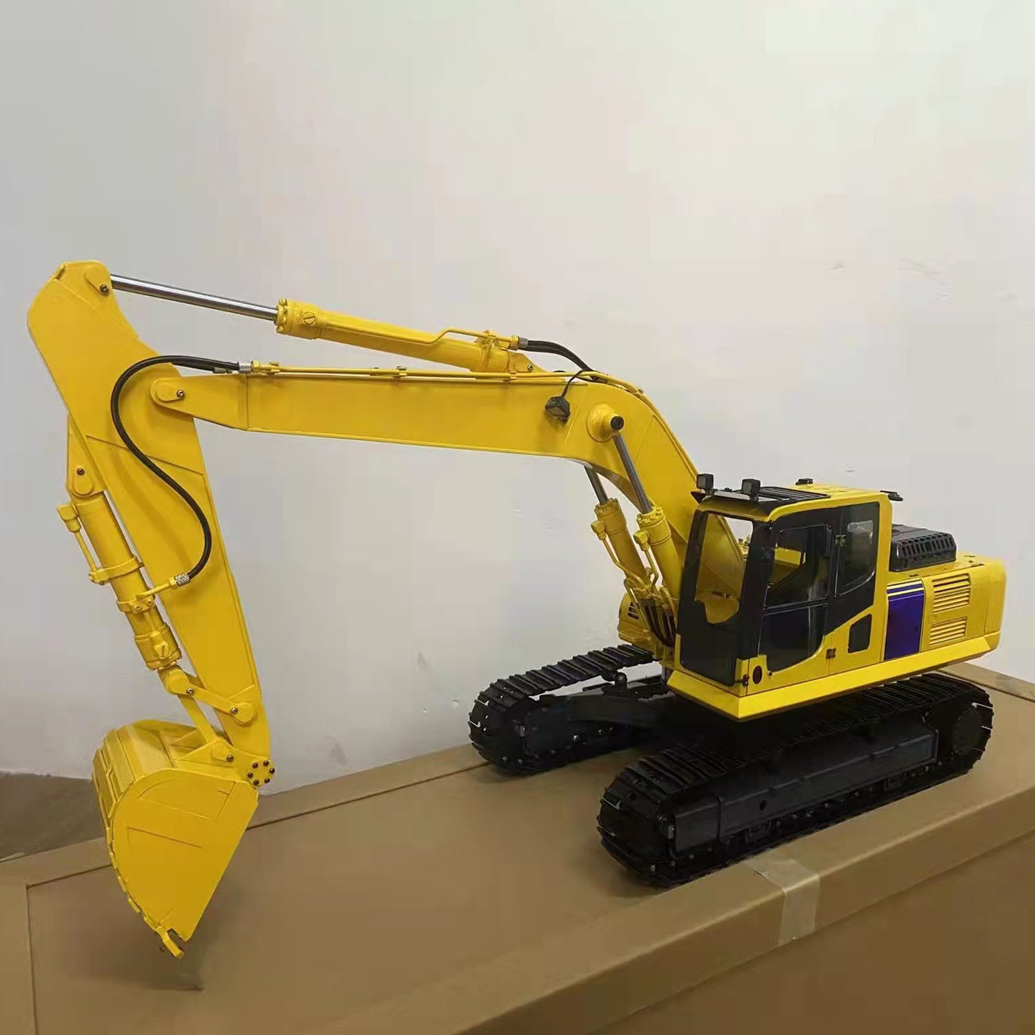 JZM Metal 1/12 PC240 RC Hydraulic Excavator Assembled Painted 