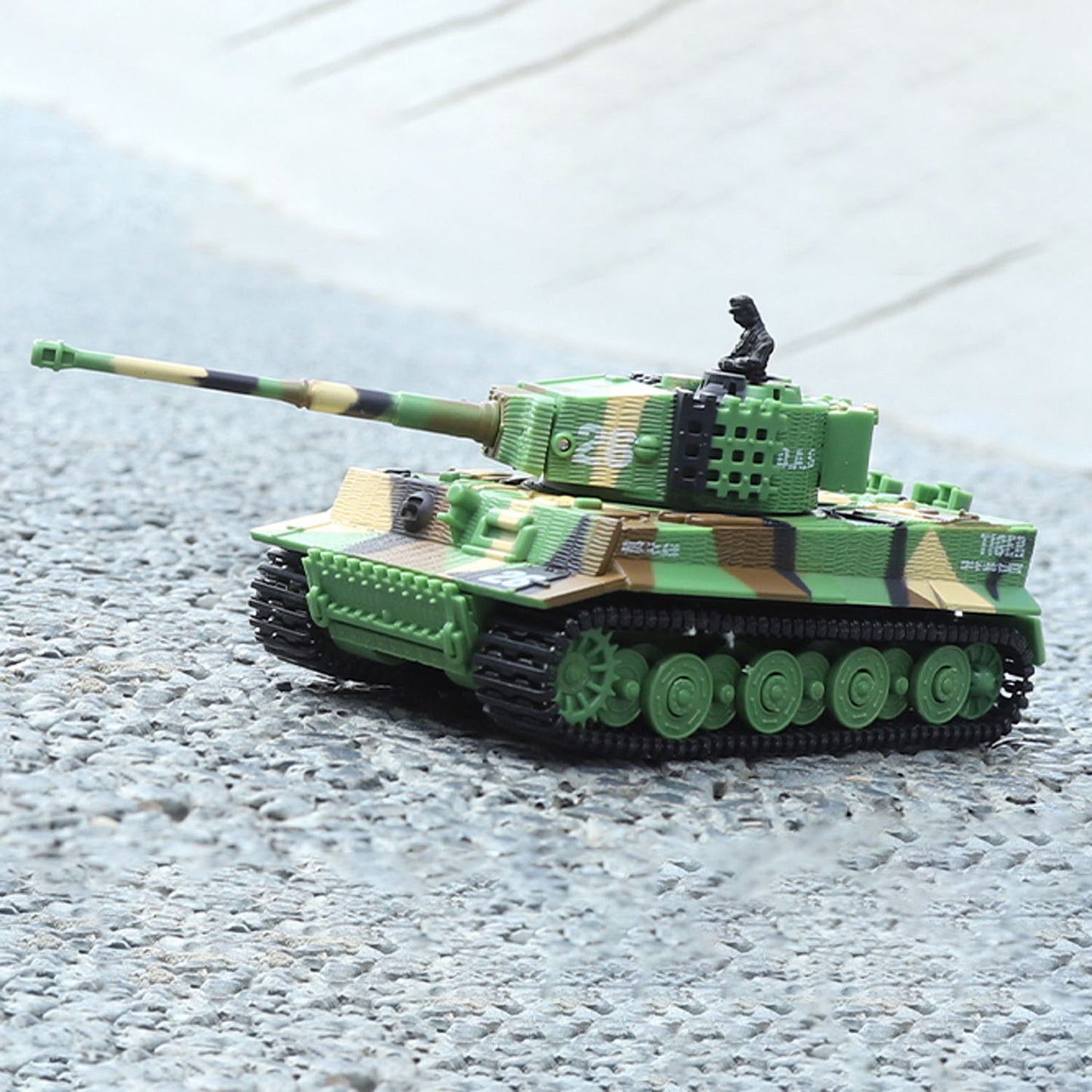 1/72 Scale RC Tank German Tiger Battle Remote Controlled Panzer Turret 360 Rotation RTR Mini Toy Sound 12*5.5*5.5CM