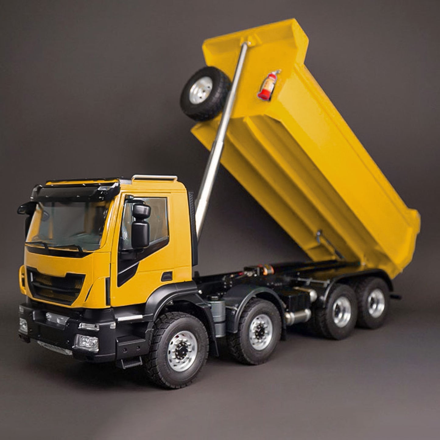 1/14 8x4 Hydraulic RC Dumper Car Metal Radio Controlled Tipper Truck Light Sound 2-speed Transmission 67x18.5x25cm