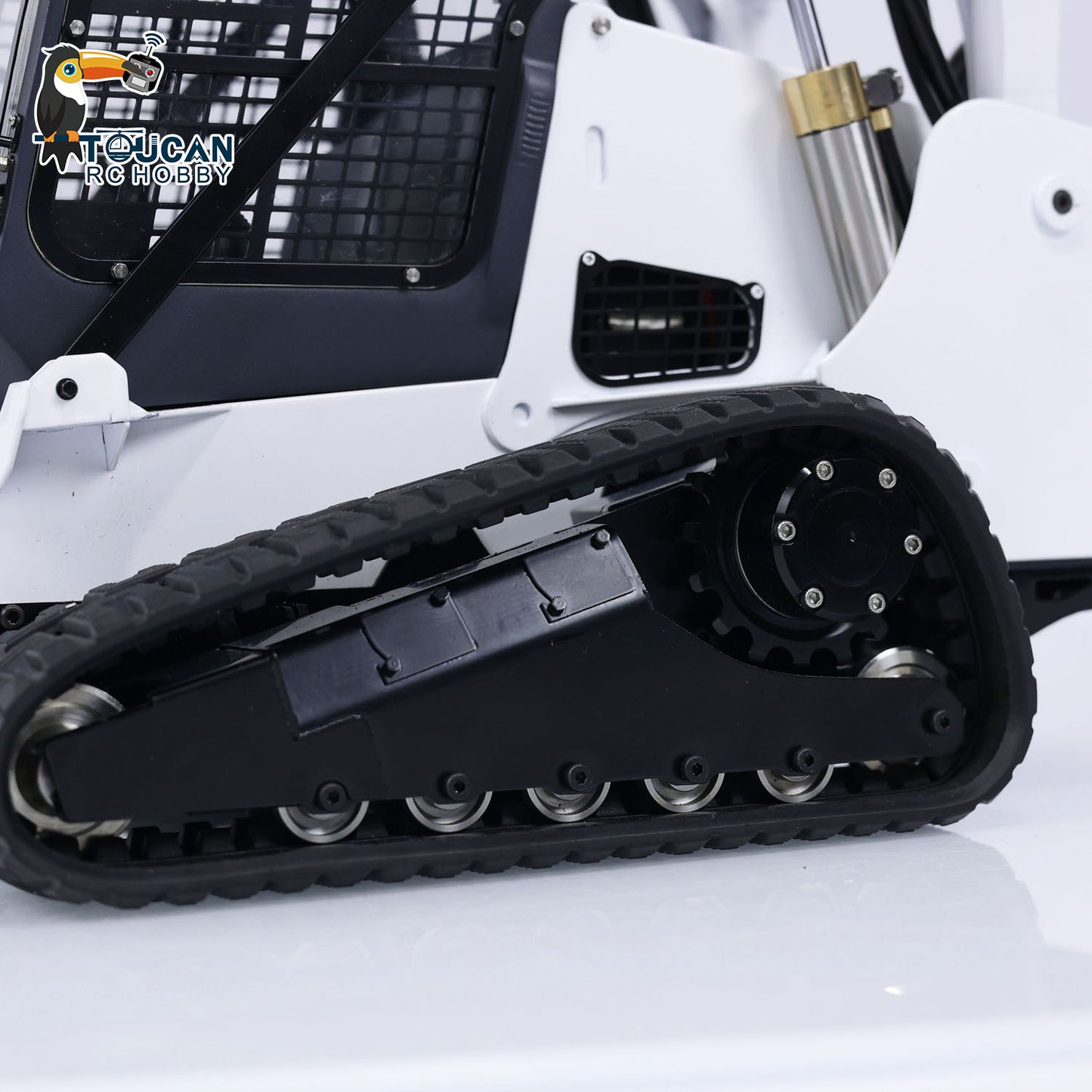 1/14 RC Hydraulic Skid-Steer Tracked Loader SM770 Remote Control Car Light Sound