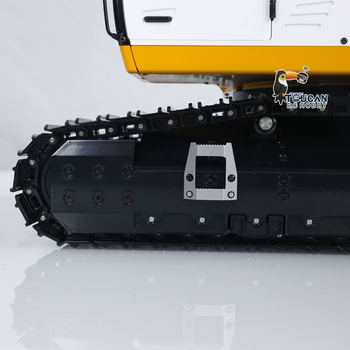 Almost Ready to Run 1/14 946 Tracked RC Hydraulic Excavator 9CH Radio Controlled Hydraulic System Good Quality Cylinder Valve Pump